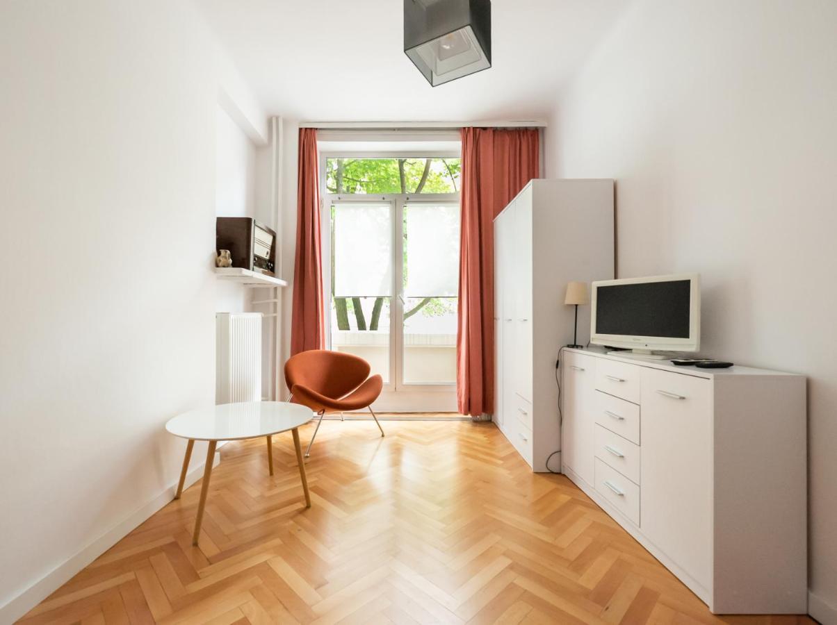 Plac Zbawiciela 3-Bedroom Apartment ワルシャワ エクステリア 写真