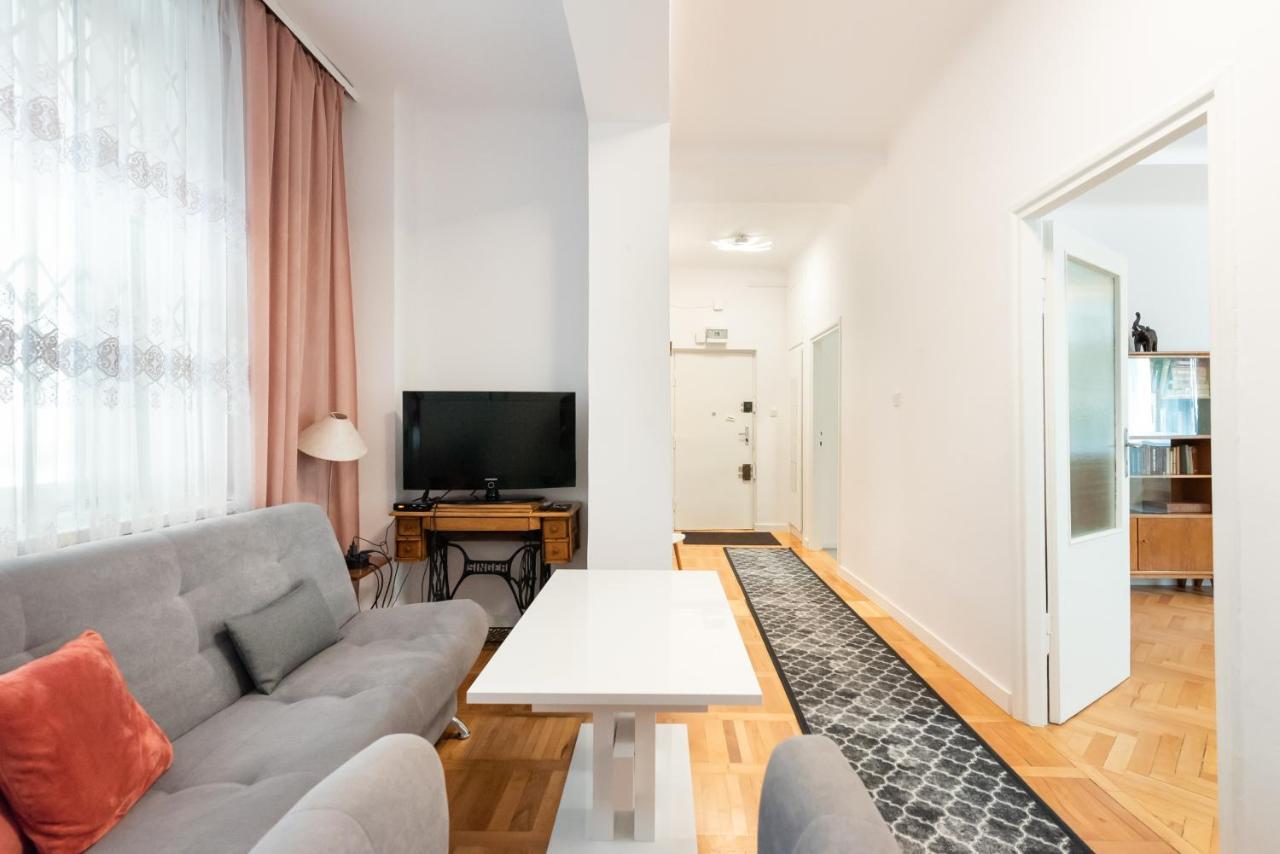 Plac Zbawiciela 3-Bedroom Apartment ワルシャワ エクステリア 写真